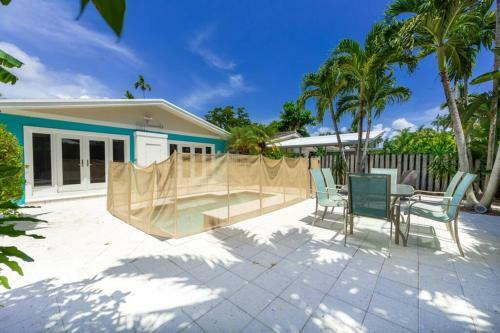 Lovelee Villa: Luxury Hollywood 4 Bedroom W/pool