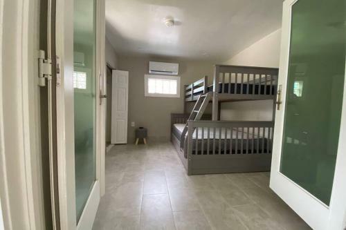 Lovelee Villa: Luxury Hollywood 4 Bedroom W/pool