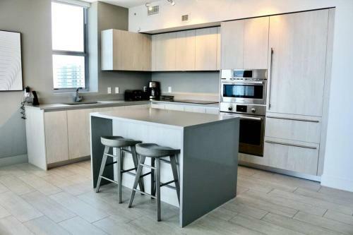 Apartamento Luxury Condo W/jacuzzi + Amenities
