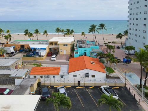 Tropic Isle Hotel & Apartment