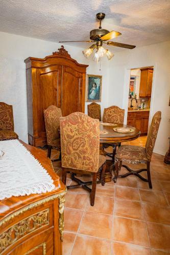 Charming Historical Paradise Home Close To Beach