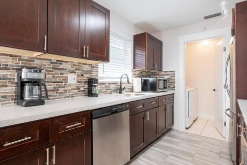 Supervilla - 3br/2ba - Pool - New House!