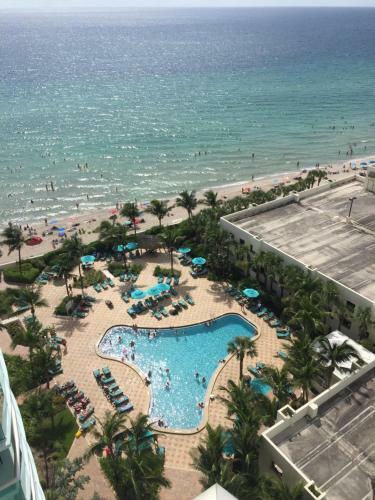 Apartamento Beach Penthouse W/king Bed