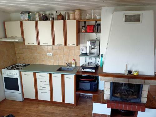 Apartamento Chata S Baz�nem Stra?isko