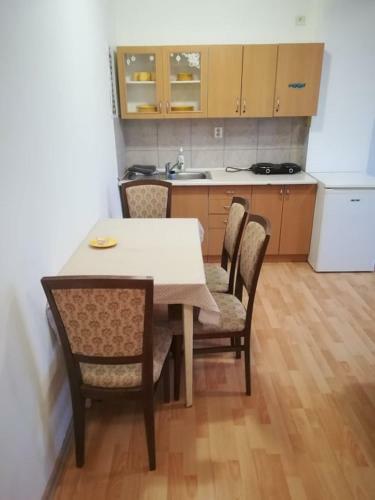 Apartamento Hobit� Doup?