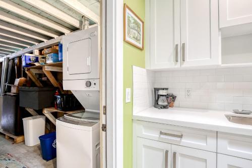 Grinnell Street Getaway