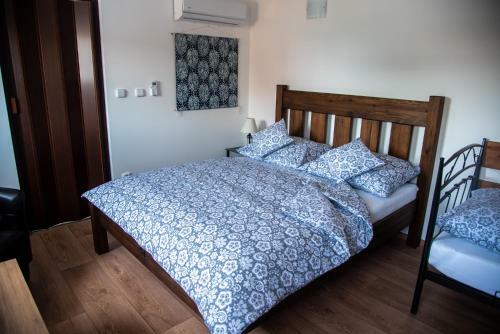 Hostal Penzion A Restaurace U Kalend?