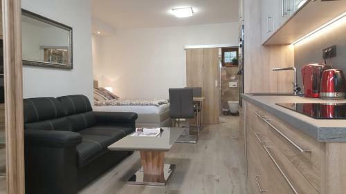 Village Romantic Apartment By ?esk� Krumlov - Adults Only