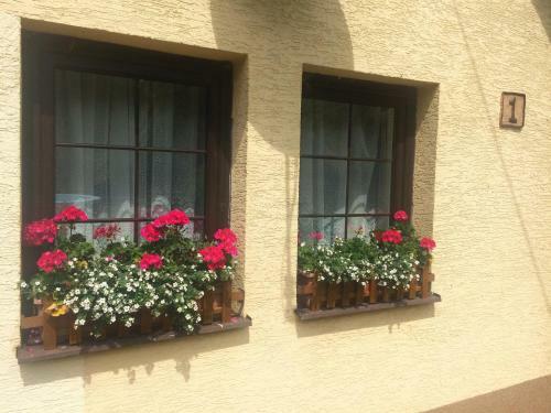 Tane?ek - Mal� Apartm�n U Rodinn�ho Domu