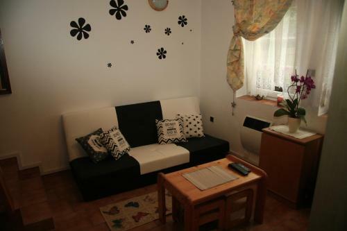 Tane?ek - Mal� Apartm�n U Rodinn�ho Domu