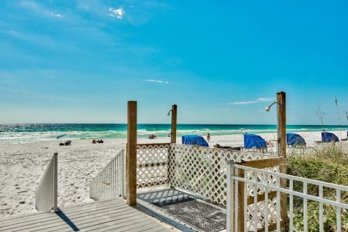 Apartamento Pelican Beach Resort By Tufan