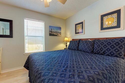 5 Bed 2 Bath Vacation Home In Destin