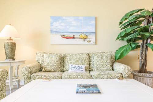 Emerald Dunes #204