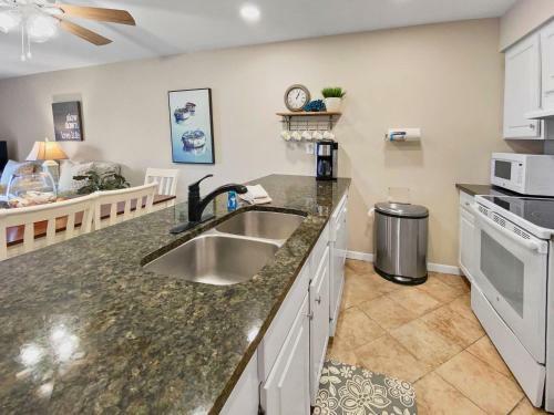 Tradewinds Condominium #26 By Destin Getaways