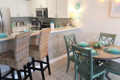 Apartamento Pelican Beach Resort Rentals