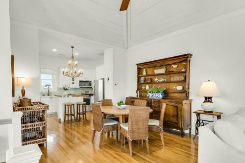 Palmetto Cottage