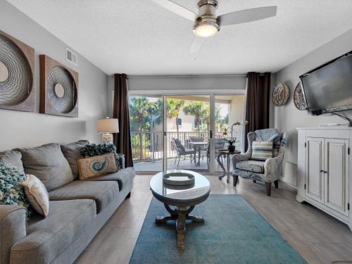 Maravilla Condominium 1204