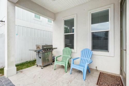 New Luxury Home! New Private Pool! Gated Community!