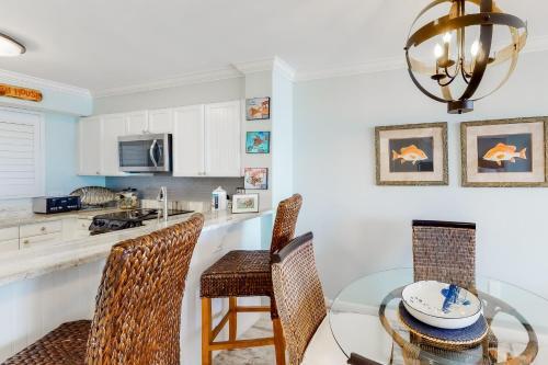 Magnolia House At Destin Pointe II