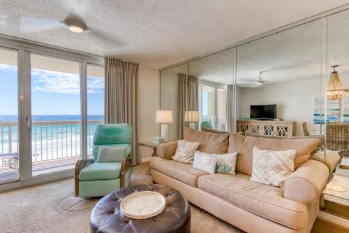 Pelican Beach Resort II