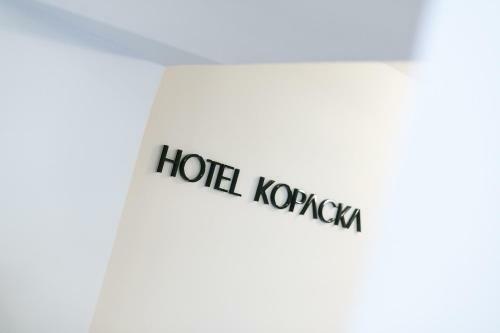 Hostal Hotel & Gallery Kopacka