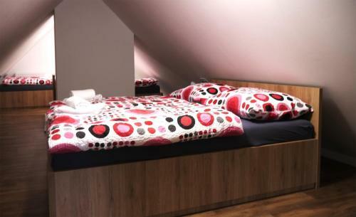 Hostal Penzion Na Zlat� Cest?