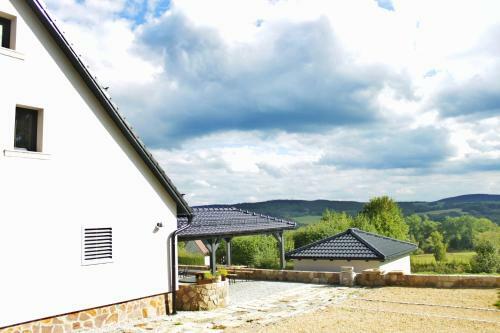 Hostal Penzion Na Zlat� Cest?