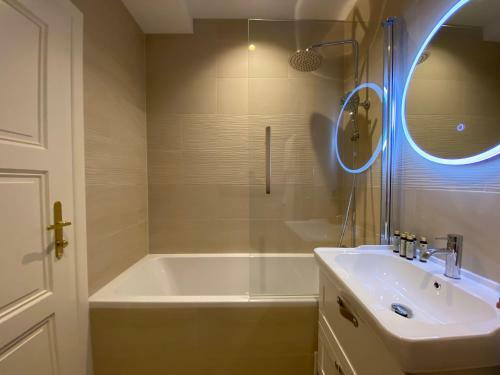 Hotel & Restaurant Chateau Trnov�