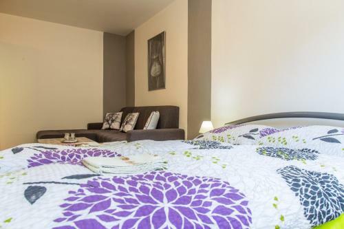 Hostal Restaurace Penzion Pod ?um�rn�kem