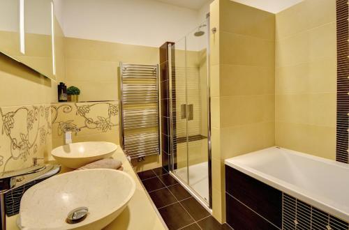 Apartm�ny T?ebo? B�l� Ber�nek
