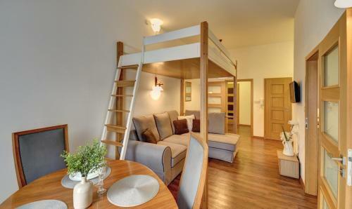 Apartm�ny T?ebo? B�l� Ber�nek