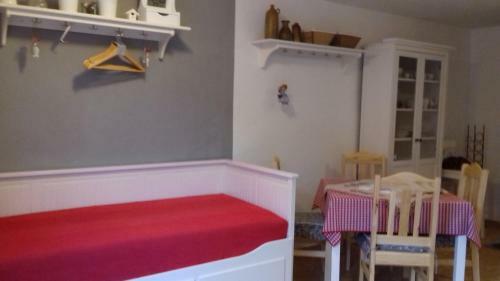 Apartm�ny Na Hl�n?