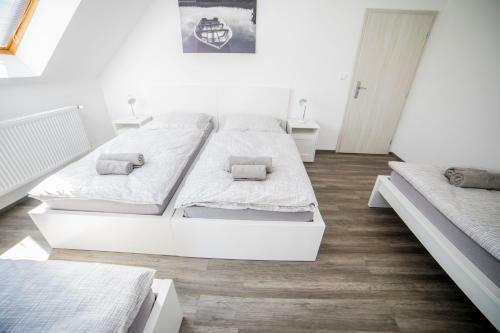 Apartamento Penzion U Parku T?ebo?