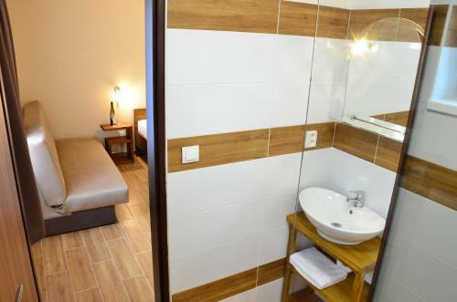 Hostal Penzion Tram�n