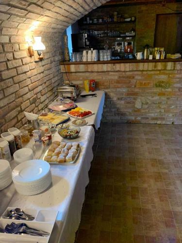 Hostal Penzion Tram�n