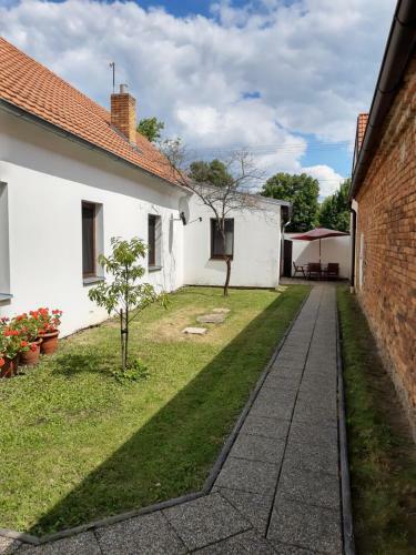 Apartamentos Ubytov�n� U Dvo?�k?