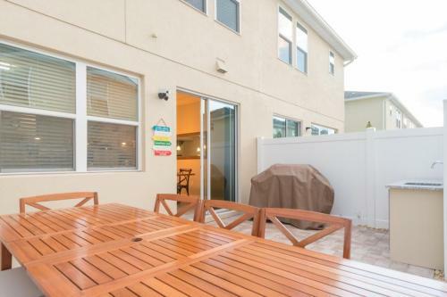 Compass Bay 5113 - Four Bedroom Home