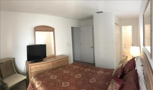 18 Sunrise House