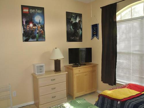 Windsor Palms Sunny Corner - Four Bedroom Home