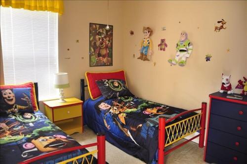 Windsor Palms Sunny Corner - Four Bedroom Home