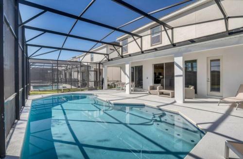 Large 10bd Sleep 21 Game Room Private Pool