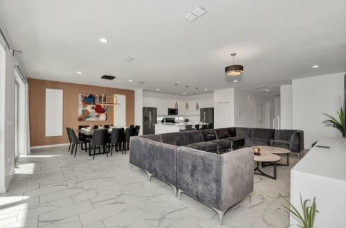 Large 10bd Sleep 21 Game Room Private Pool