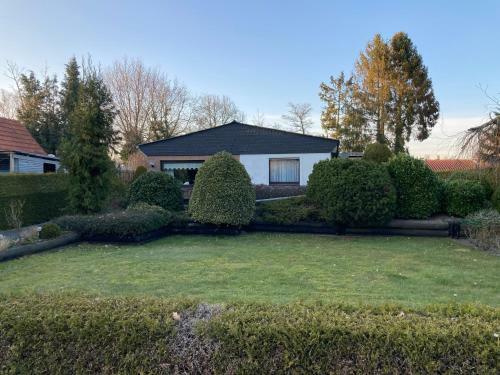 Detached Bungalow 2-5 Persons Free Wifi