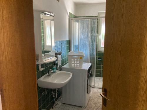 Detached Bungalow 2-5 Persons Free Wifi