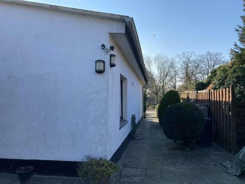 Detached Bungalow 2-5 Persons Free Wifi