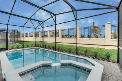 Windsor At Westside Mallory Disney Home