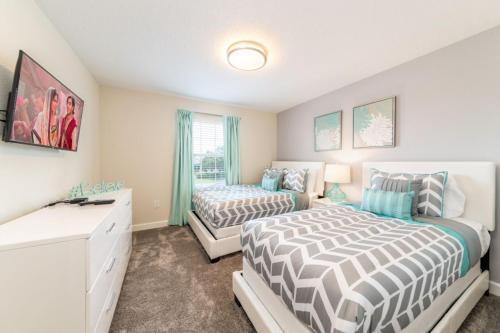 Modern And Chic Villa Just 10 Min From Disney