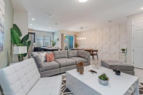 1545carey Townhouse