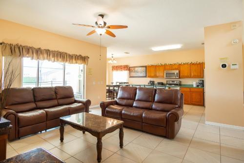 87285 7 Bedroom Pool Home,cumbrian Lakes Kissimmee
