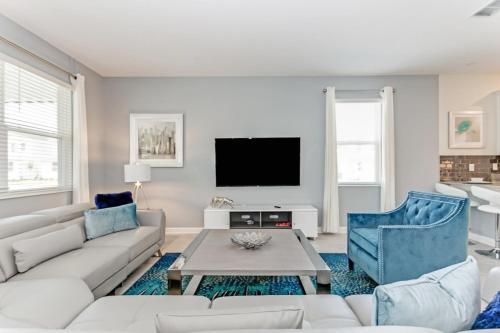 Superior 9 Bed Games Room, Pool Spa Themed Rooms! Home